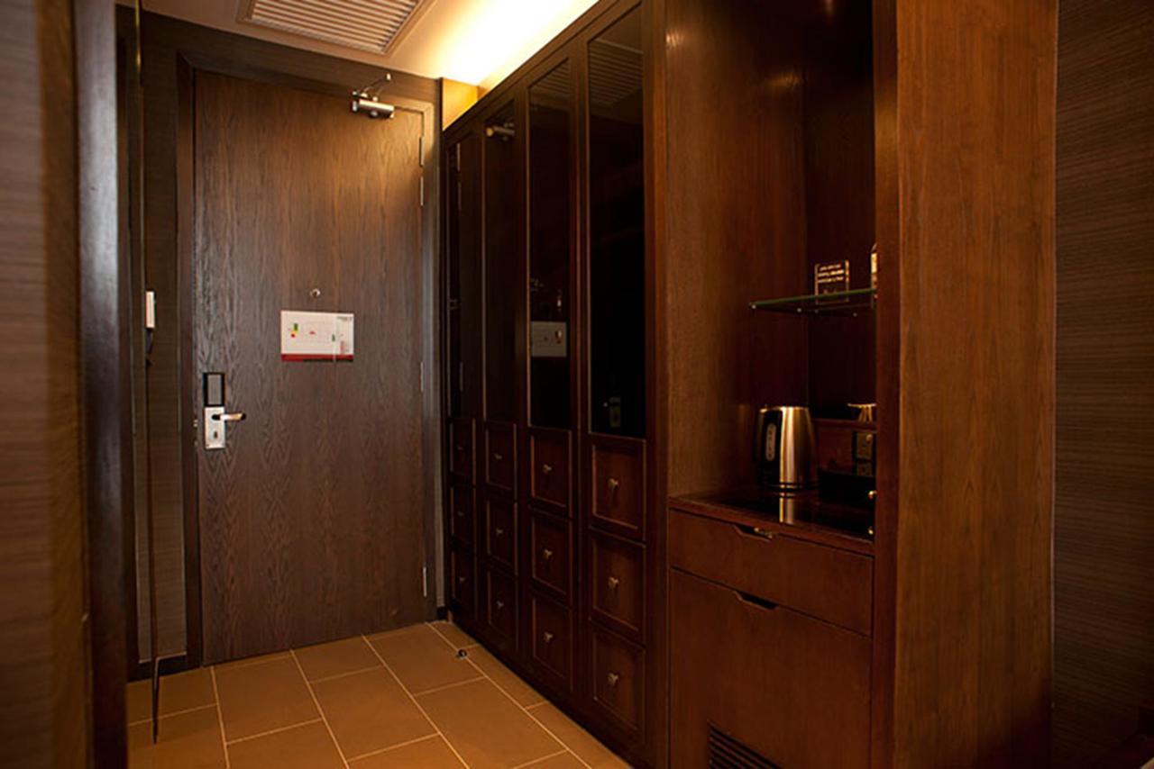 Vangohh Eminent Hotel & Spa Bukit Mertajam Esterno foto